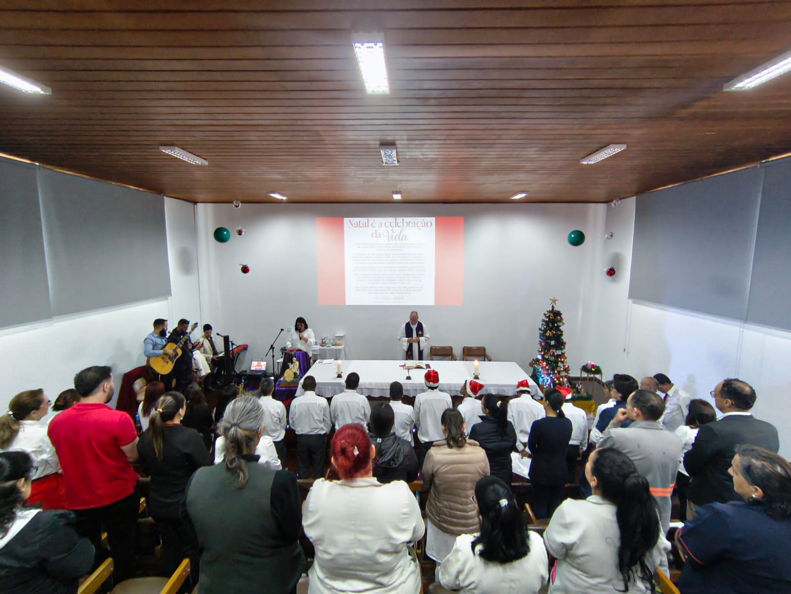 Celebração de Natal no HLMB